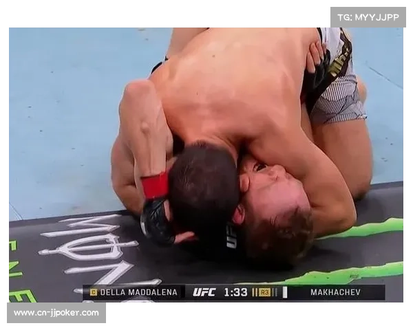 马达莱纳对阵马哈切夫战术复盘,惠特克赛前预测站立优势成真 马达莱纳对阵马哈切夫战术复盘,惠特克赛前预测站立优势成真